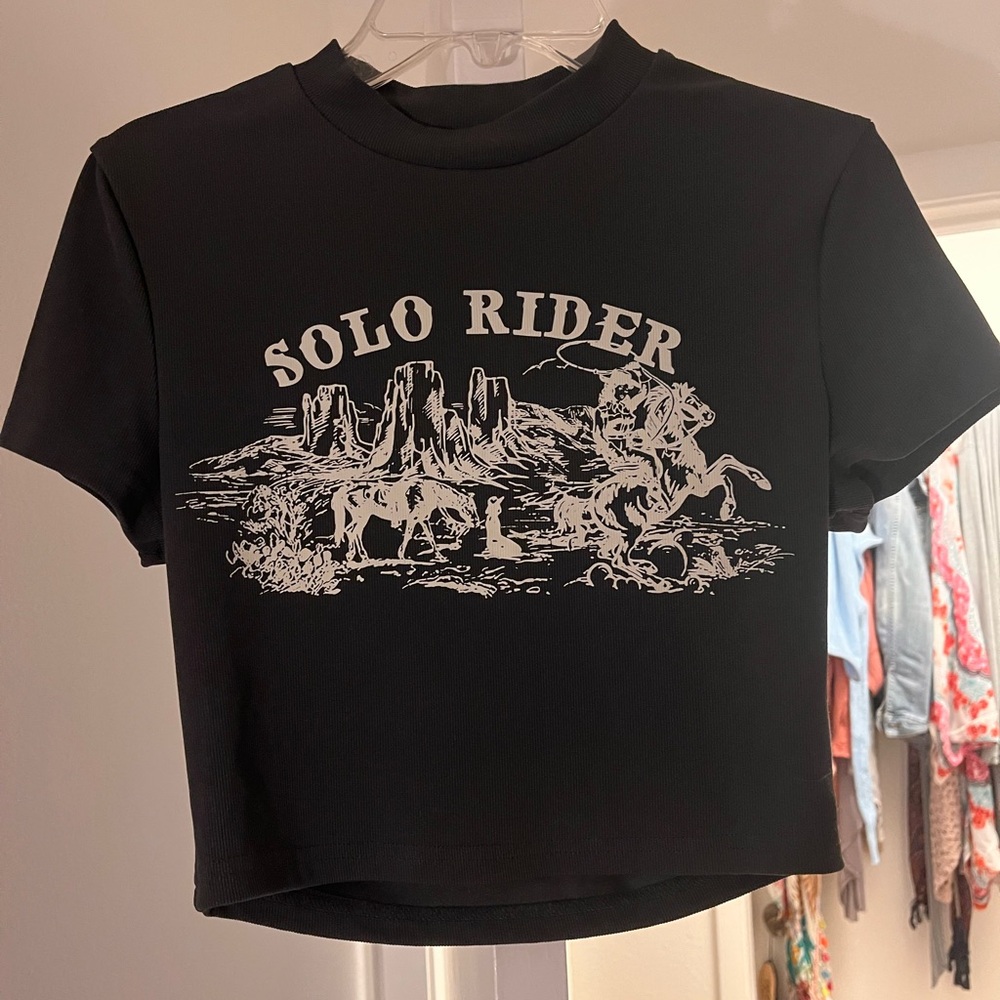 Solo Rider Cropped Tee